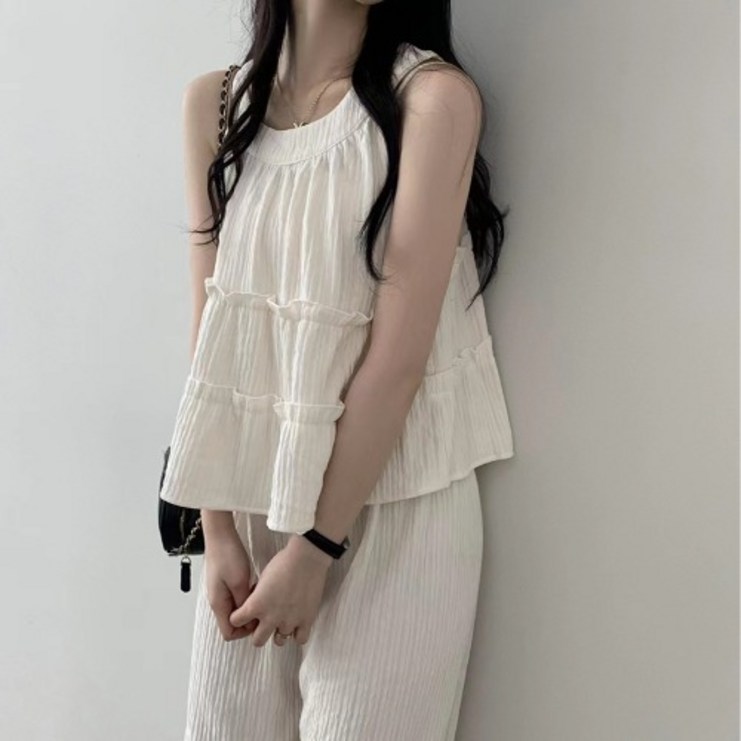 쪼예 꾸안꾸 홀터넥 플리츠 나시 와이드 팬츠 세트 쪼예 꾸안꾸 홀터넥 플리츠 나시 와이드 팬츠 세트