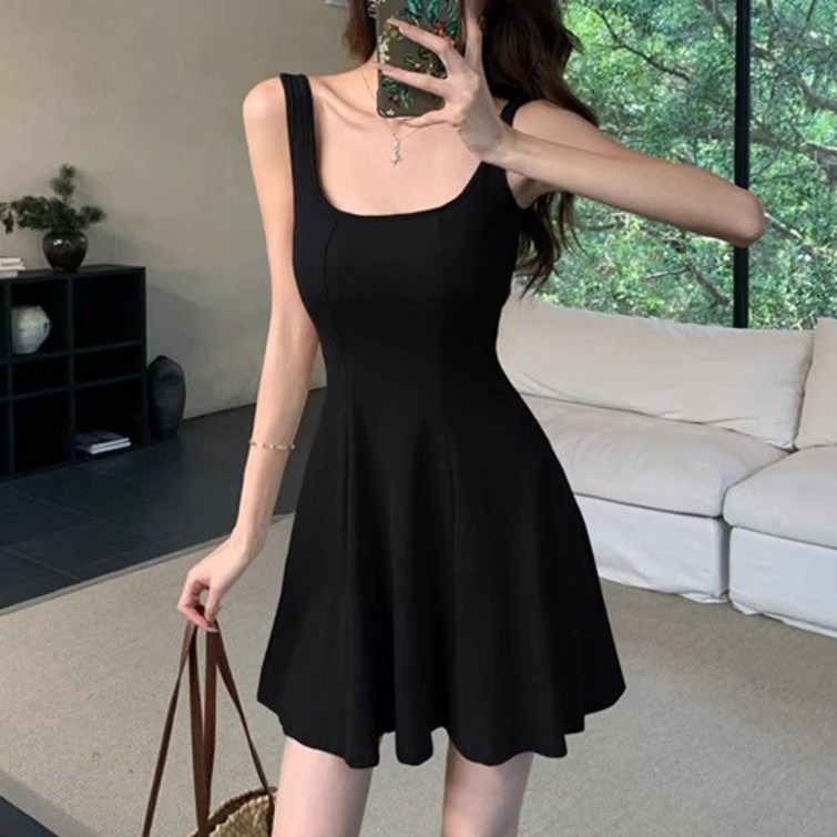 림블리 LB7009 스퀘어넥 베이직 슬림 민소매 플레어 미니 원피스 림블리 LB7009 스퀘어넥 베이직 슬림 민소매 플레어 미니 원피스