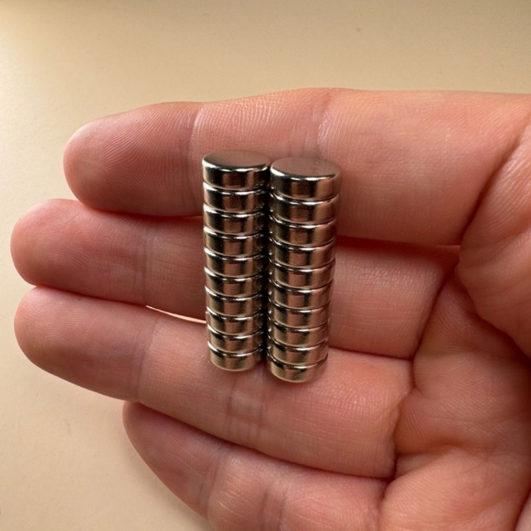 D93T 네오디움 원형자석 ND 지름 9mm x 두께 3mm 니즈, 20개